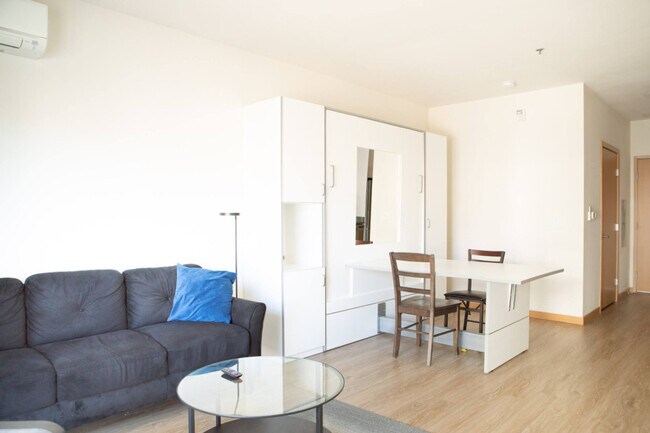 Photo - 1640 N Water St Unidad ID1379062P