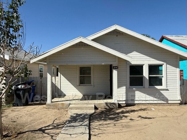 Photo - 214 Woodrow St Casa