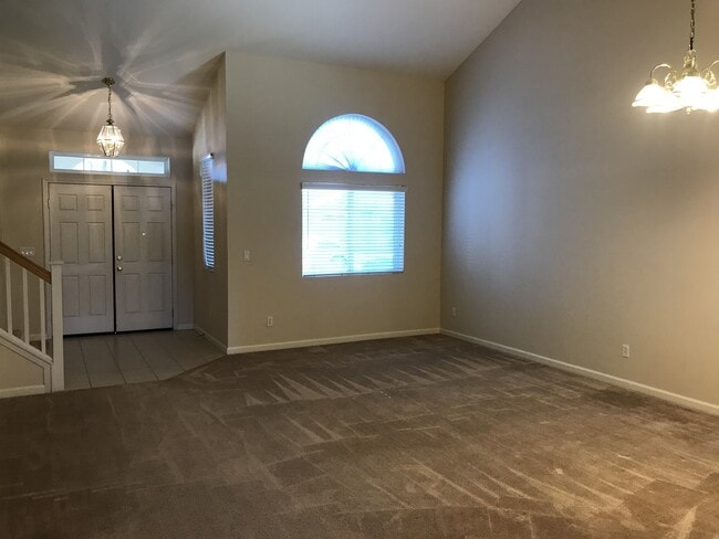 Photo - Beautiful 4 Bedroom, 2.5 Bath Master BR downstairs Tracy Home
