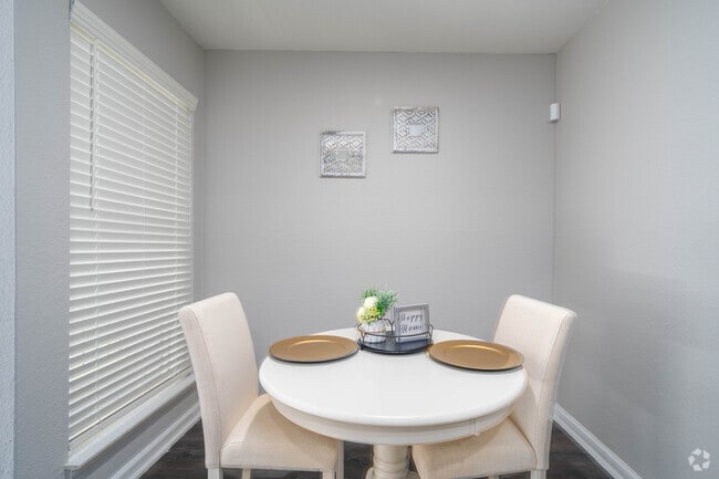 1BR, 1BA - 632SF - Los Prados Apartment Homes