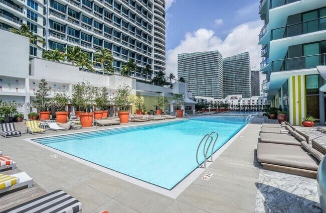 Building Photo - 1300 S Miami Ave Unit 3108 Rental