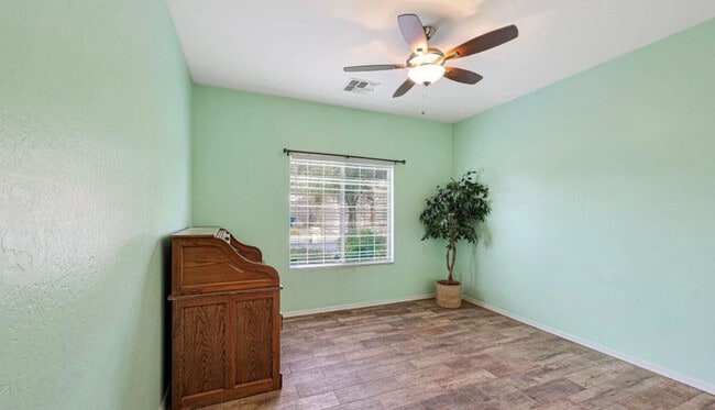 Photo - 23865 W Huntington Dr