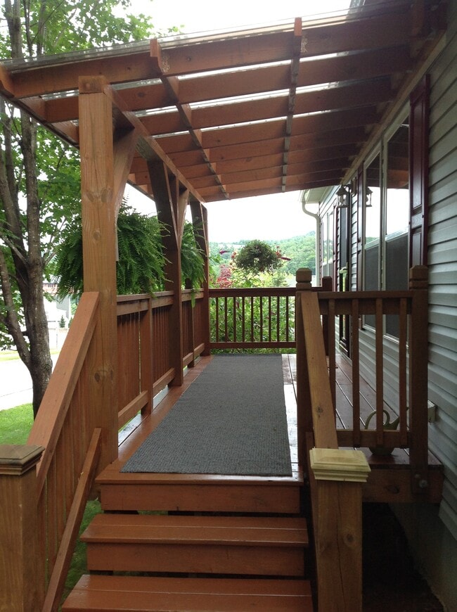 Photo - 211 N Water St