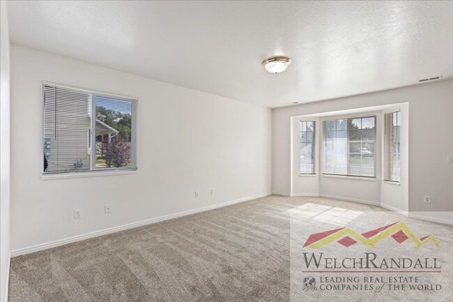 Photo - Beautiful 3 Bed 1.5 Bath Townhome in Ogden