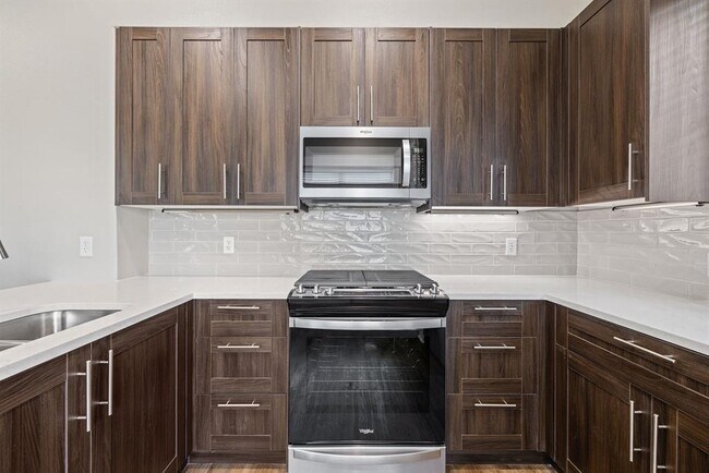 Photo - 1700 Cedar Bend Dr