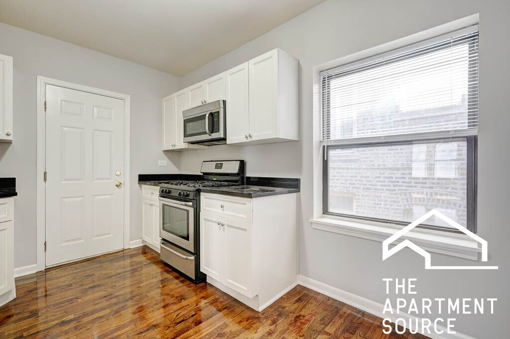 Photo - 5742 N Winthrop Ave Unit 308