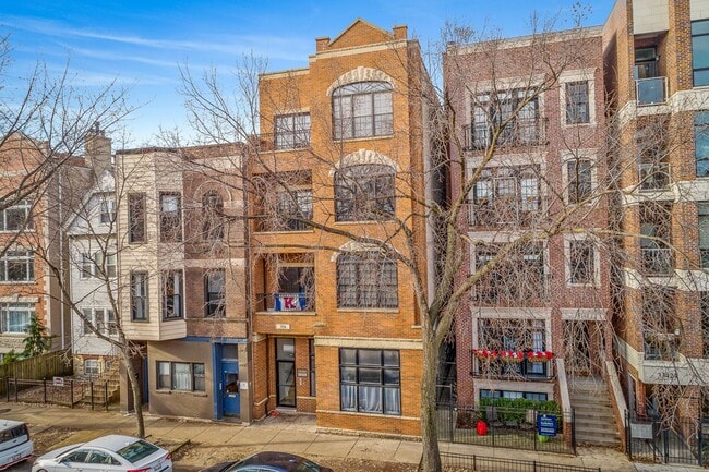 Photo - 3338 N Sheffield Ave Unit 303