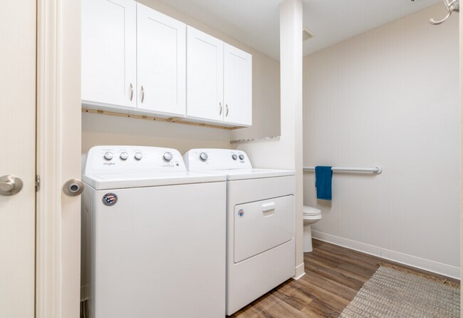 Liv In-Unit Laundry
