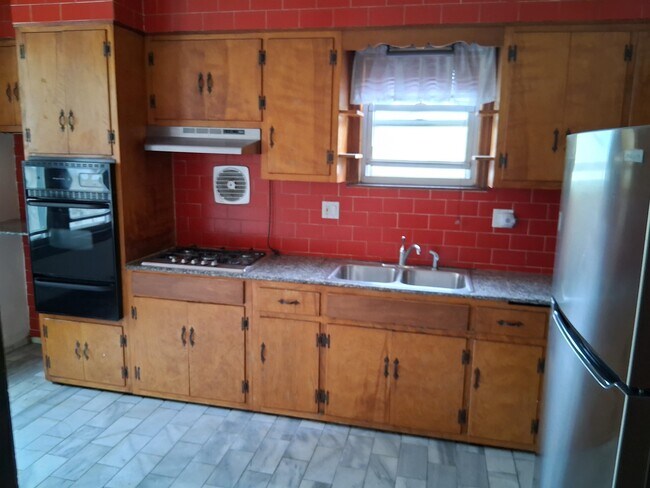 Photo - 182 Terrace Ave Unit 2