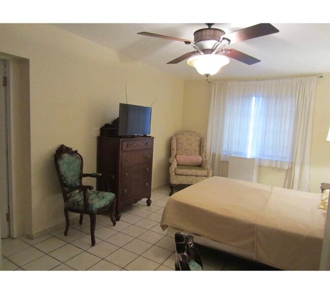 Photo - 10315 SW 35th Ter