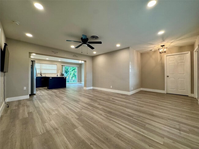 Photo - 1871 NW 31st Ct