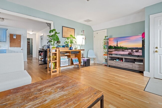 29 Ocean Ave Unit 29 Ocean Ave, #4