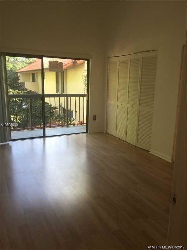 Photo - 10040 SW 77th Ct