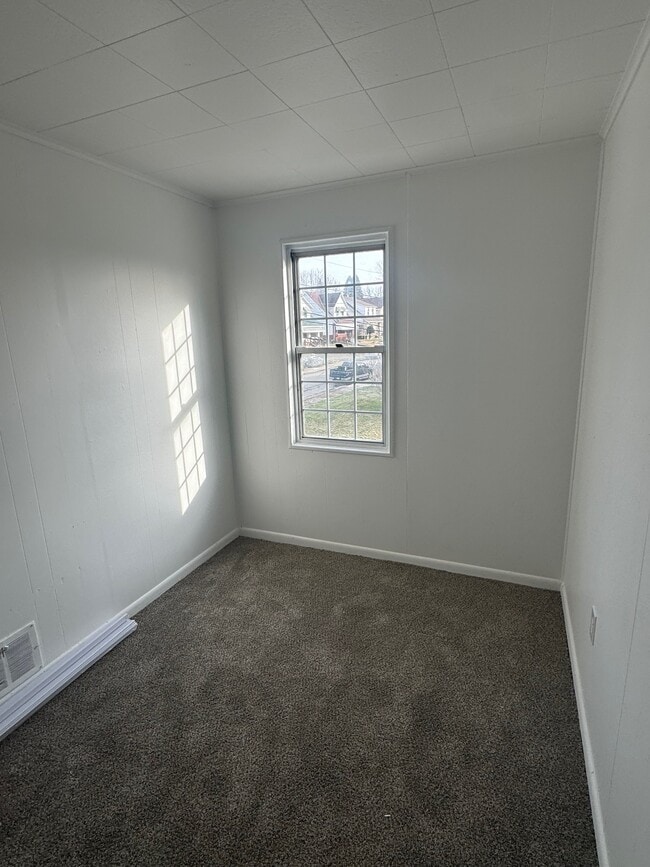 Photo - 1355 Drey St