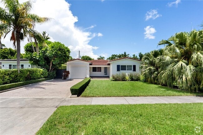 Building Photo - 6043 SW 34th St Rental