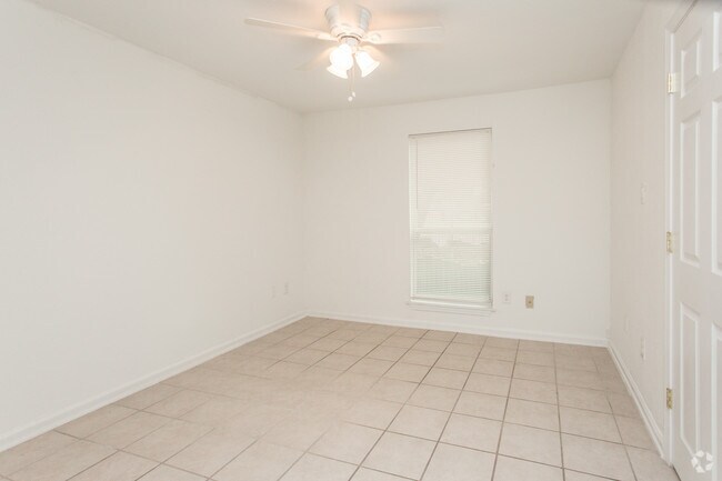 Bedroom - SunBlossom Gardens