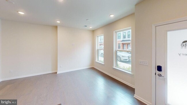 Photo - 714 Parker Blvd