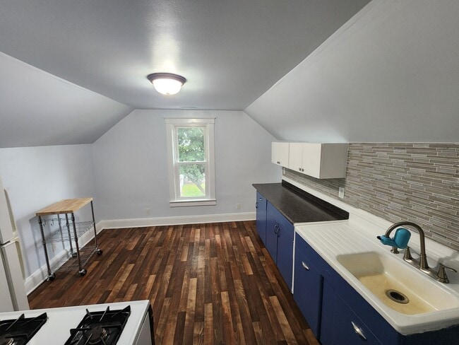 Building Photo - 507 S Wenona St Unit 3