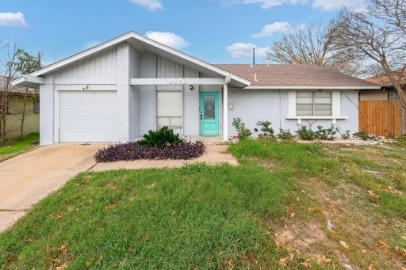 Building Photo - 8408 Maine Dr