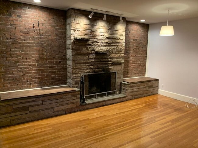 Photo - 39 Saint Paul St Unit 2