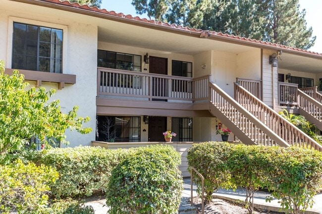 Building Photo - 12590 Carmel Creek Rd Unit 4 Rental