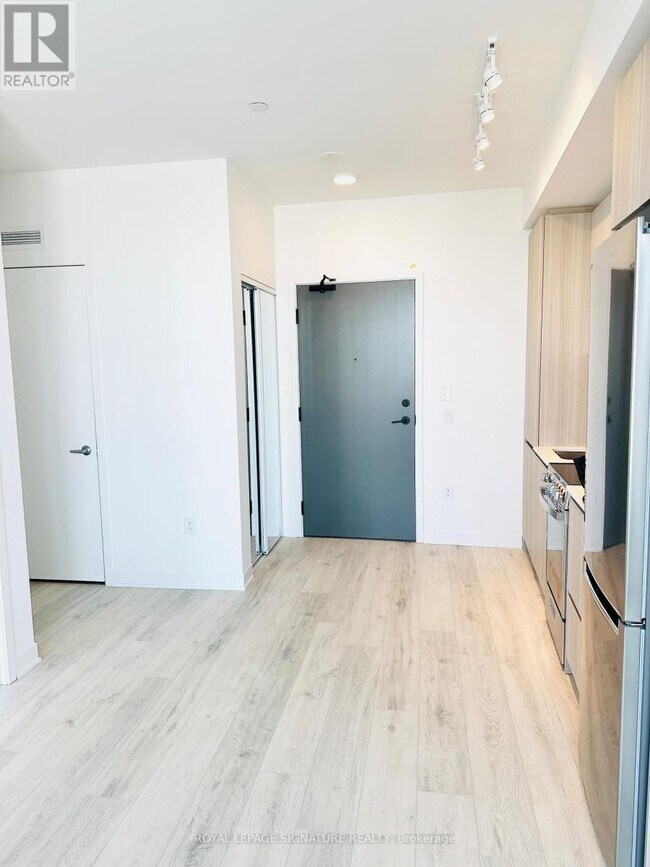 Photo - 20 All Nations Dr Unité 1123