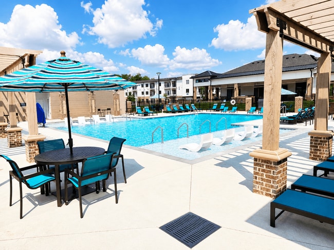 Photo - Caelian South Grove Apartments