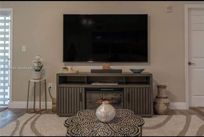 Photo - 2916 Tuscany Ct Unit 201