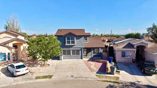 Photo - 9150 Bur Oak Cir