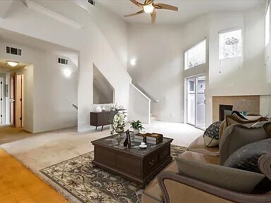 Photo - 1075 Esparanza Way