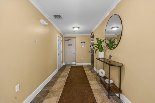 Photo - 55 Mallory Ave Unidad 69