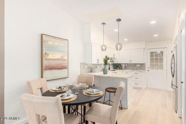 Photo - 3505 E Campbell Ave Unidad 17