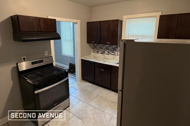 Photo - 9136 S Blackstone Ave