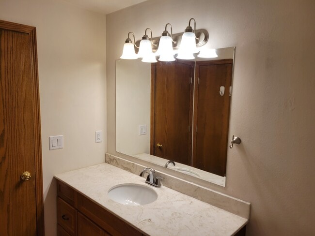 Photo - 11 Century Ct