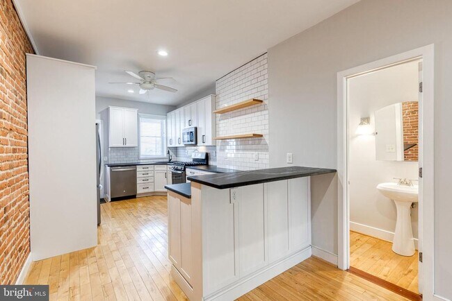 Photo - 632 E Fort Ave