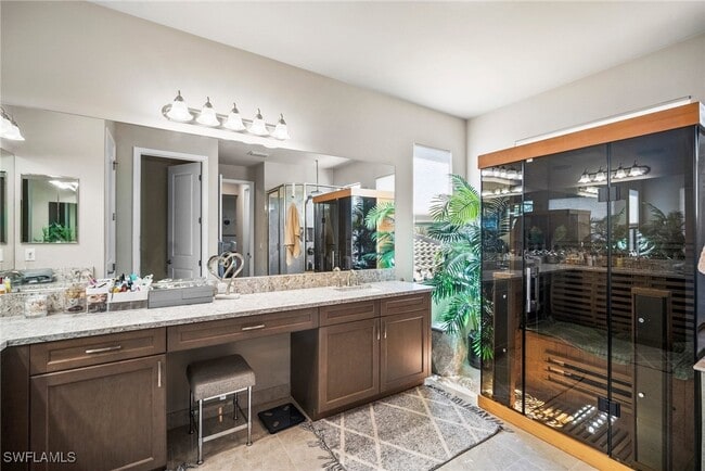 Building Photo - 4334 Aurora St