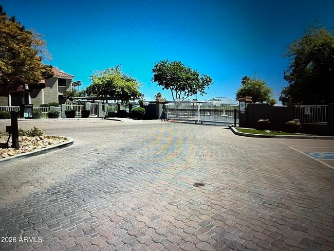 2929 W Yorkshire Dr Unit 2108