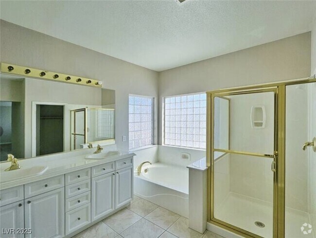Building Photo - 8917 Waltzing Waters Ct Rental