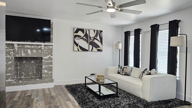 Building Photo - 1600 Orange Ave