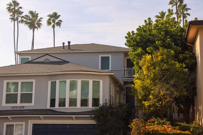 Photo - 1575 Manning Ave Unidad 1573