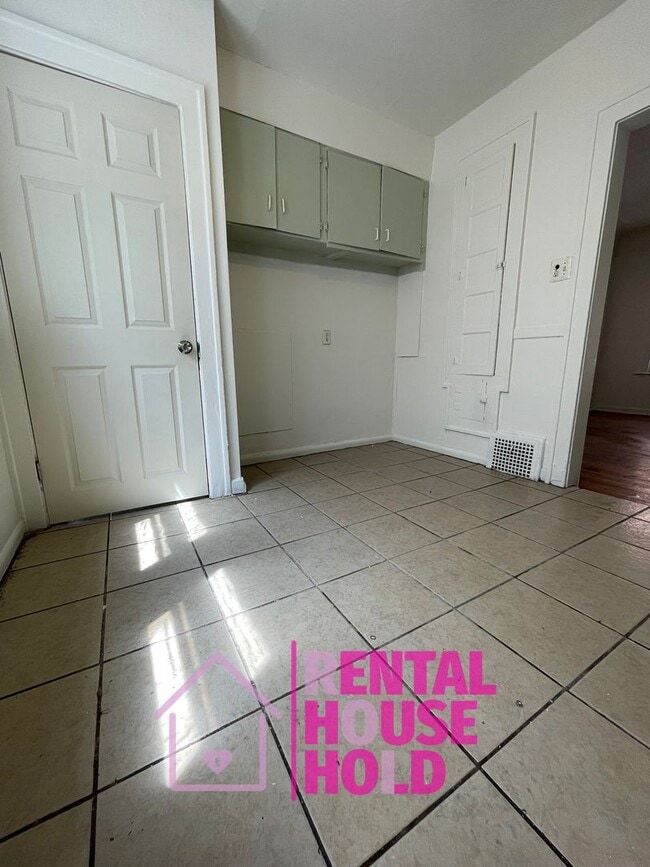Photo - 2649 Pasadena St Unit 2649