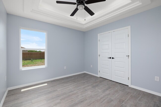 Photo - 2309 San Charbel St