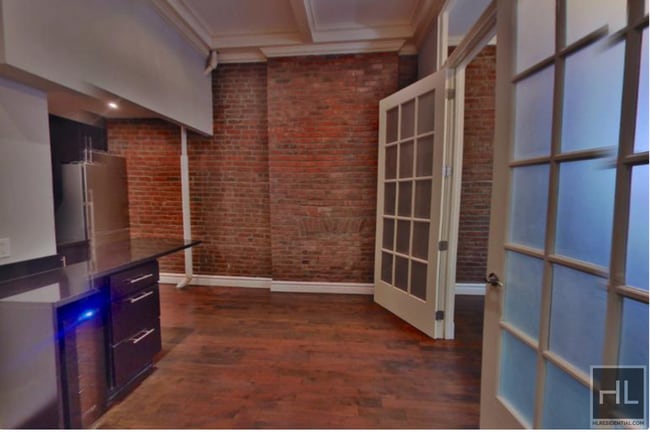 Building Photo - West 21st Street Unit 1