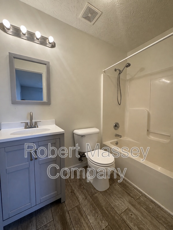 Photo - 762 John Austin Ln