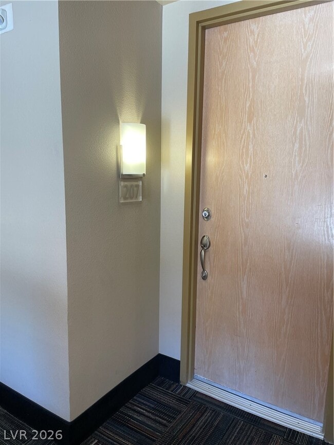 Photo - 75 E Agate Ave Unidad 207