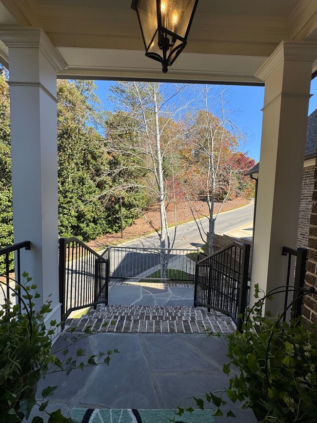 Photo - Grandeur Brick 4/3.5 with Bonus Room in Th...