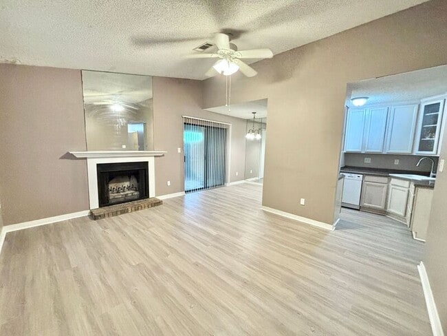 Photo - 9345 Chisholm Rd
