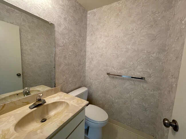 Photo - 3bd/2ba - Santa Clara Townhouse with 2 Car Garage