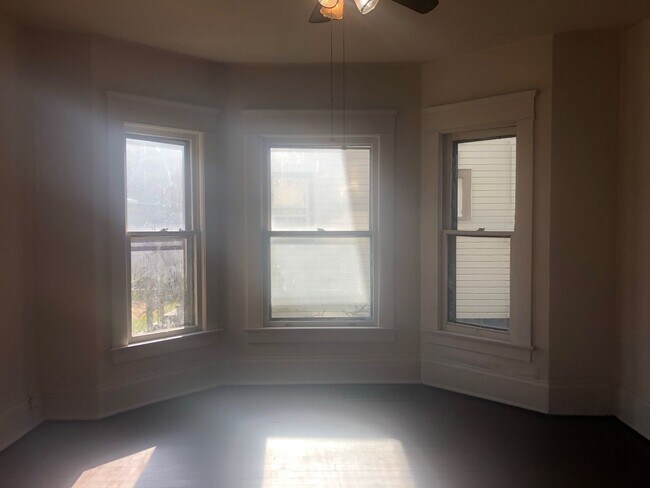 1604 Clark Ave SW