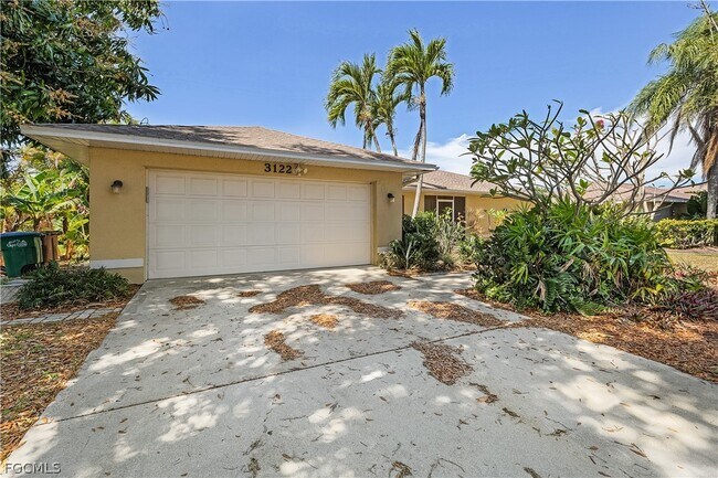 Photo - 3122 Country Club Blvd